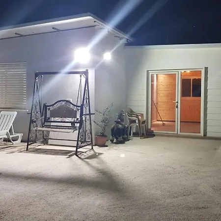 קסם החרמון Apartment Majdal Shams Exterior photo